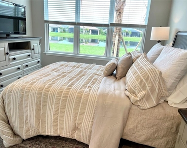 10433 Morning Mist Lane - Photo Thumbnail 25