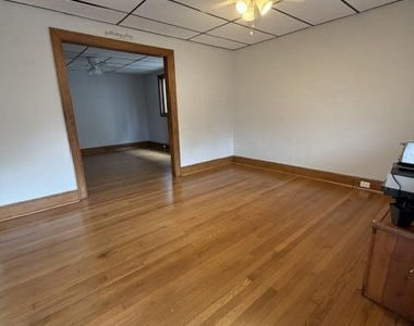 1322 Penn Avenue - Photo Thumbnail 1