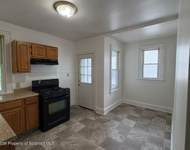 1635 Wyoming Avenue - Photo Thumbnail 1