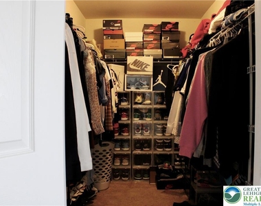 260 Snapdragon Way - Photo Thumbnail 11