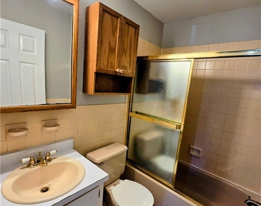 5657 Wood Lane - Photo Thumbnail 15