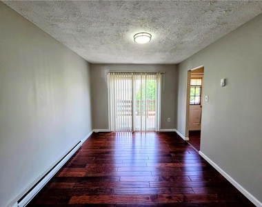 5657 Wood Lane - Photo Thumbnail 4