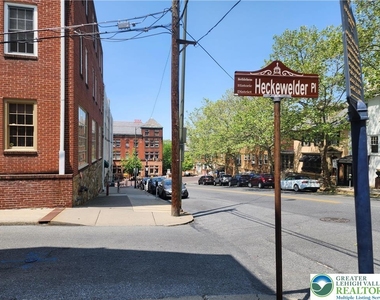 79 W Market Street - Photo Thumbnail 12
