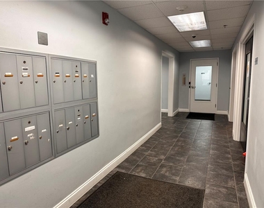 79 W Market Street - Photo Thumbnail 9