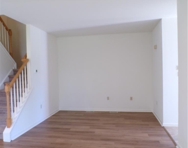 3283 Seip Road - Photo Thumbnail 2