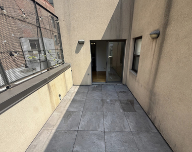 East 31st Street - Photo Thumbnail 10