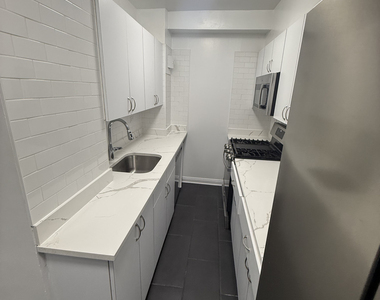 157 East 57th Street - Photo Thumbnail 9