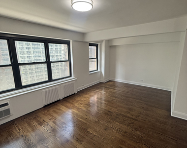 157 East 57th Street - Photo Thumbnail 11