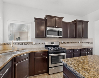 14613 Sunny Land Avenue - Photo Thumbnail 22