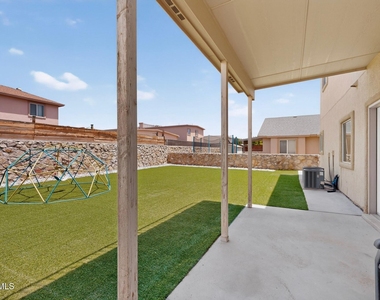 14613 Sunny Land Avenue - Photo Thumbnail 3