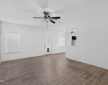 14613 Sunny Land Avenue - Photo Thumbnail 15