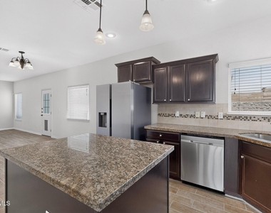 14613 Sunny Land Avenue - Photo Thumbnail 21