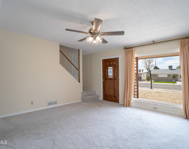 10125 Chezelle Drive - Photo Thumbnail 5