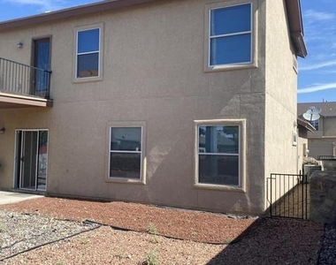 7732 Maple Landing Court - Photo Thumbnail 14
