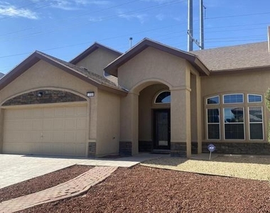 7732 Maple Landing Court - Photo Thumbnail 2