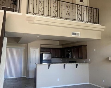 7732 Maple Landing Court - Photo Thumbnail 3