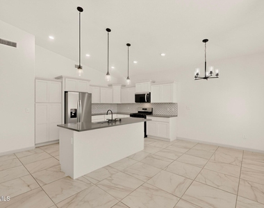 968 Gulf Streams Avenue - Photo Thumbnail 8