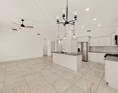 968 Gulf Streams Avenue - Photo Thumbnail 7