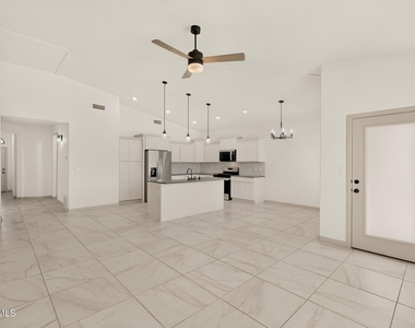 968 Gulf Streams Avenue - Photo Thumbnail 6