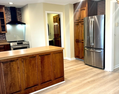 611 Ocean Avenue - Photo Thumbnail 4