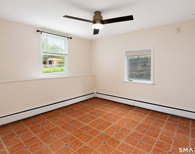 4 Yale Street - Photo Thumbnail 13