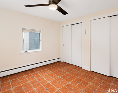 4 Yale Street - Photo Thumbnail 15