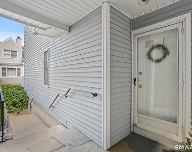 37 Wilton Crest - Photo Thumbnail 2