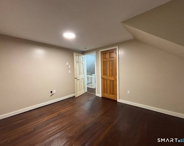5 Seminary Road - Photo Thumbnail 3