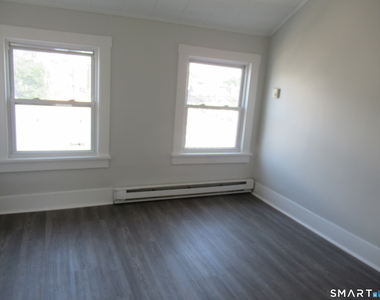 81 Jetland Street - Photo Thumbnail 6