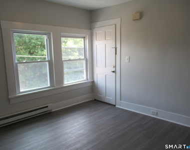 81 Jetland Street - Photo Thumbnail 5