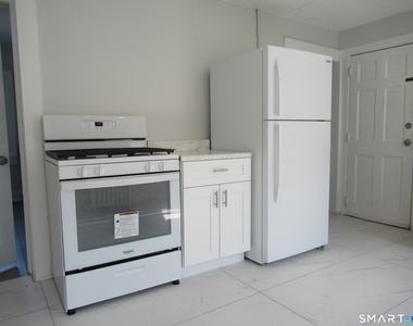 81 Jetland Street - Photo Thumbnail 8