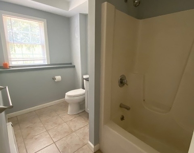 129 Haddam Colchester Turnpike - Photo Thumbnail 11