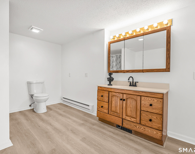 112 Woodbine Street - Photo Thumbnail 35
