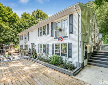 112 Woodbine Street - Photo Thumbnail 3
