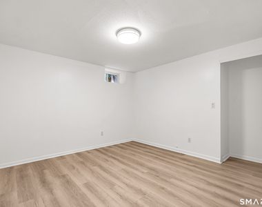 112 Woodbine Street - Photo Thumbnail 19