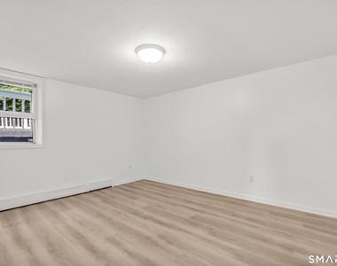 112 Woodbine Street - Photo Thumbnail 26