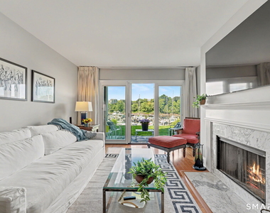 43 Harbor Drive - Photo Thumbnail 5