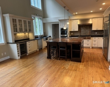 30 Stillview Road - Photo Thumbnail 8