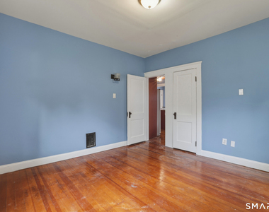 44-46 Perry Hill Road - Photo Thumbnail 17