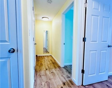 80 Nicholas Drive - Photo Thumbnail 11