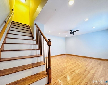 80 Nicholas Drive - Photo Thumbnail 12