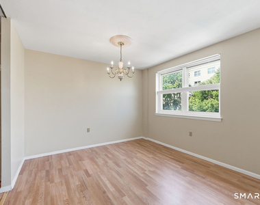 889 Farmington Avenue - Photo Thumbnail 12