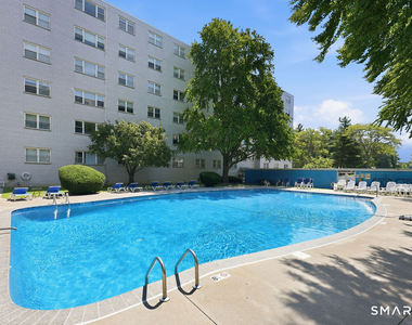 889 Farmington Avenue - Photo Thumbnail 3