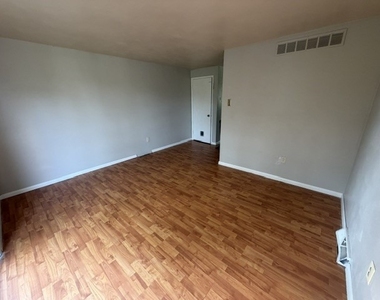 106 Kifer Road - Photo Thumbnail 4