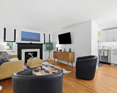 5183 Fieldcrest Drive - Photo Thumbnail 4