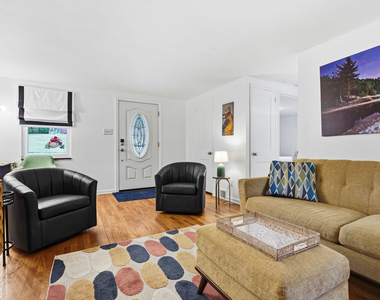 5183 Fieldcrest Drive - Photo Thumbnail 5
