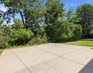 5183 Fieldcrest Drive - Photo Thumbnail 20
