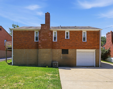 5183 Fieldcrest Drive - Photo Thumbnail 21