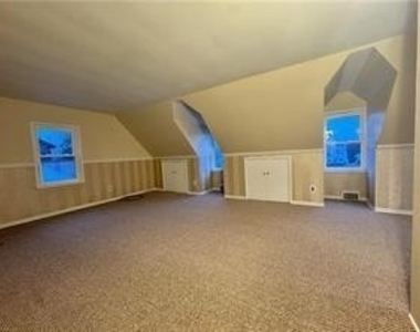 318 W Pearl Street - Photo Thumbnail 10