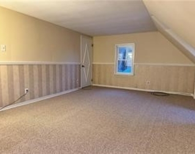 318 W Pearl Street - Photo Thumbnail 11